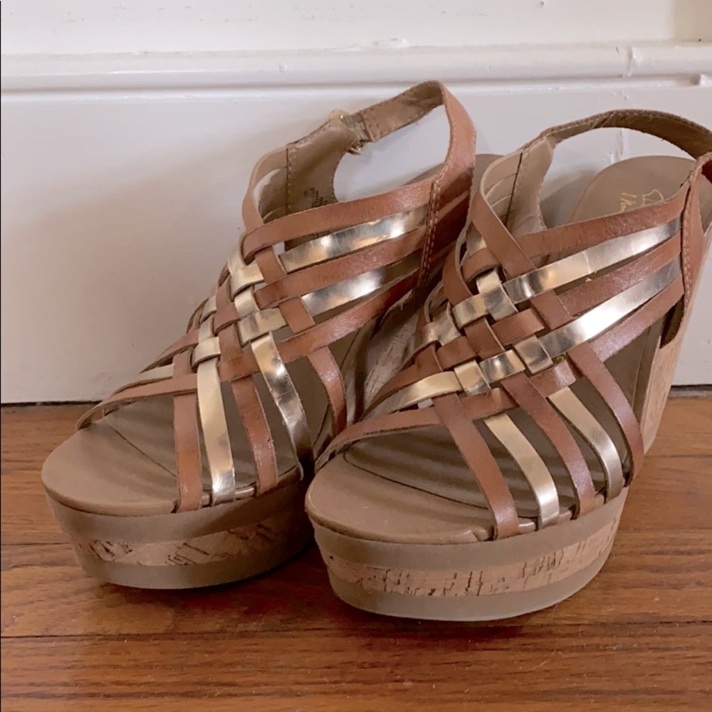 Braided cork wedges